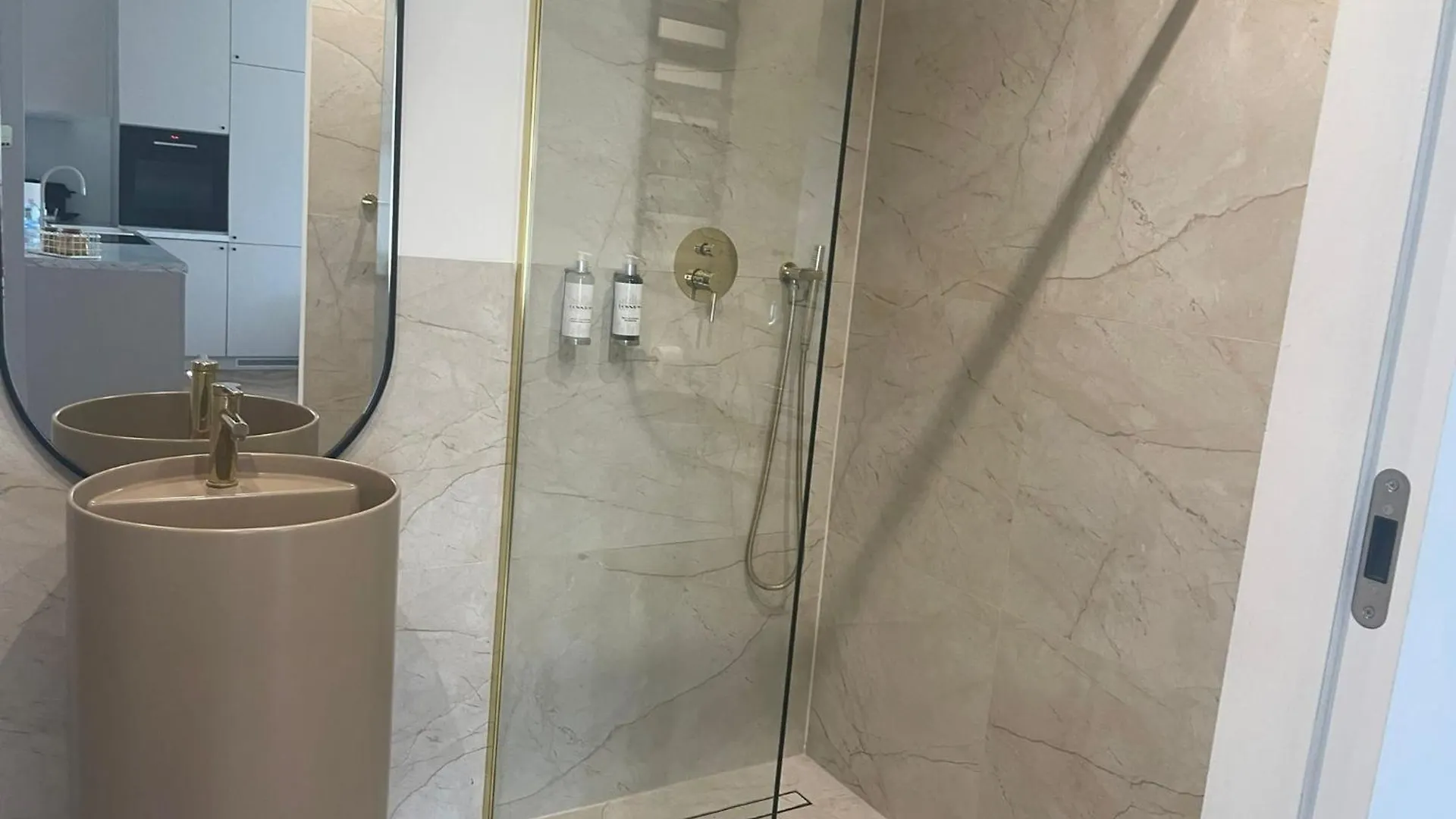 Exclusive Apartment By Moderna Profit Gdansk